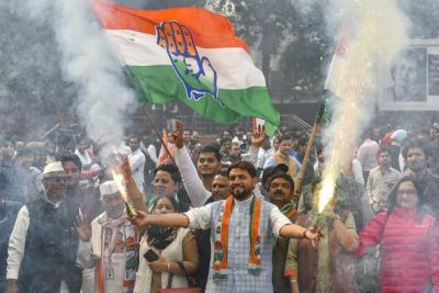 छत्तीसगढ़ चुनाव परिणाम लाइव: ख़त्म हुआ रमन 'राज', कांग्रेस के सिर सजा 'ताज'
