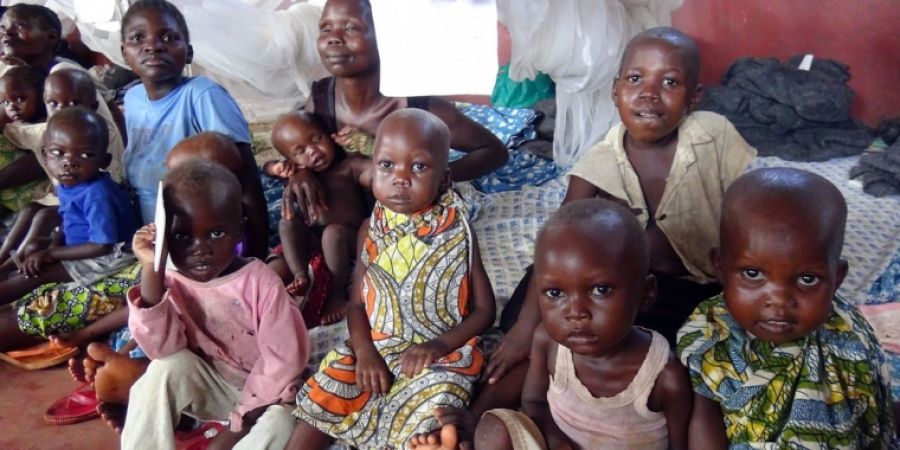 कांगो में भूख से मर सकते है लाखों बच्चे