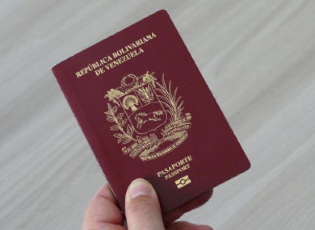 सरकार ने किए पत्नियों को छोड़ने वाले 33 प्रवासी भारतीयों के पासपोर्ट रद्द
