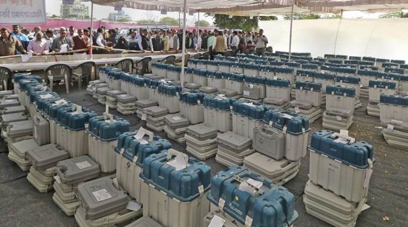 तेलंगाना चुनाव में हुआ बड़ा खुलासा, वोटर लिस्ट से नदारद थे 22 लाख नाम