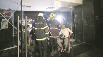 मुंबई के अस्पताल में आग ने मचाया कोहराम, 8 की मौत 100 से ज्यादा घायल