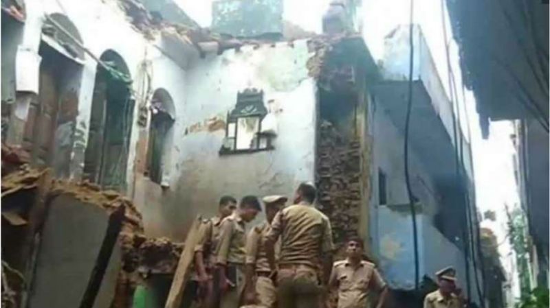 बिहार :अचानक भरभराकर गिरा मकान,  मलबे में दबकर चार की मौत इतने ही घायल