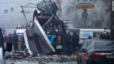 रूस में धमाका - घायलों को पहुंचा रहे आपात सहायता