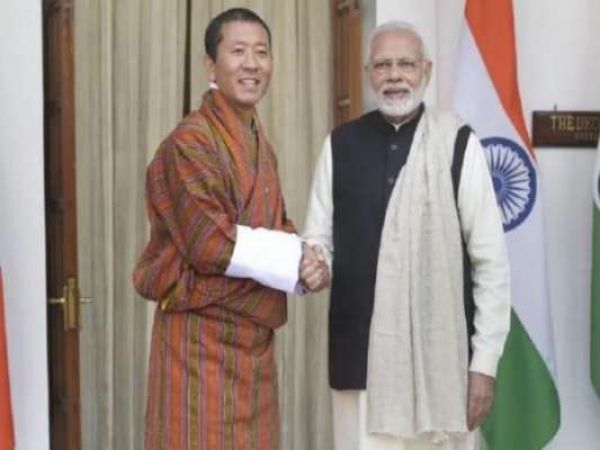डोकलाम विवाद में साथ खड़े रहने वाले भूटान को पीएम मोदी का तोहफा, भारत देगा 4500 करोड़