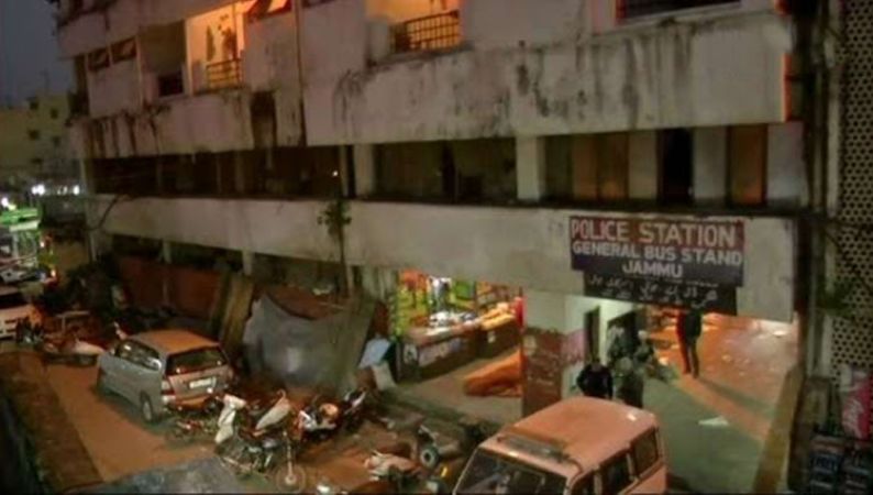 अल सुबह जम्मू बस अड्डे पर बम धमाका, जांच में जुटी पुलिस