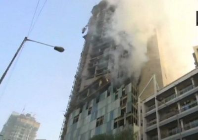 मुंबई में फिर लगी निर्माणाधीन इमारत में आग