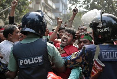 बांग्लादेश चुनाव: मतदान के बीच देश में भड़की हिंसा, जुबो लीग के महासचिव मोहम्मद बसीर की मौत