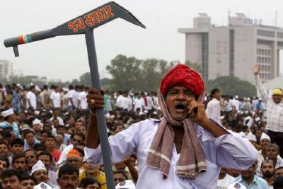 दिल्ली: धरना प्रदर्शन ख़त्म कर वापिस लौटे किसान, सीएम योगी खुद निकालेंगे समाधान