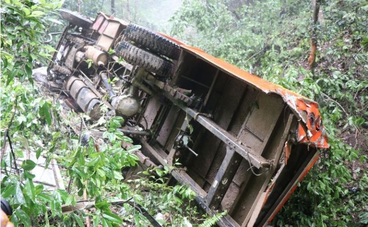हिमाचल के कांगड़ा में दुघर्टनाग्रस्त हुई निजी बस, कई घायल