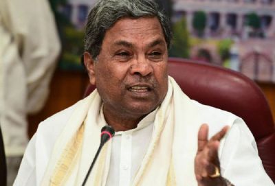 कर्नाटक में राजनितिक नाटक जारी, 4 बागी विधायकों पर कार्यवाही करेगी कांग्रेस