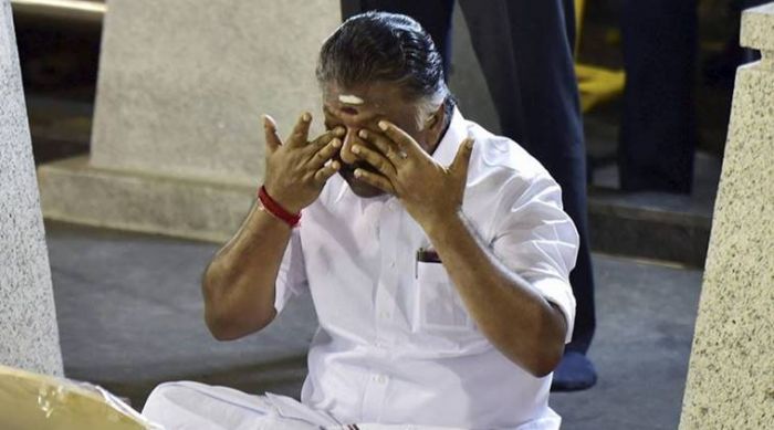 तमिलनाडु CM विवाद : चेन्नई पहुचेंगे राज्यपाल, पन्नीरसेल्वम ने बैंक को लिखा खत