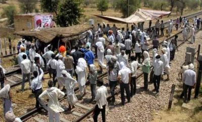 राजस्थान में गुर्जर आरक्षण की मांग के चलते सुरक्षा के लिहाज से कई ट्रेनें रद्द