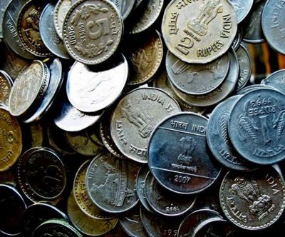 एमपी में सस्ते हो गए सिक्के 100 का नोट दो 200 रुपये लो