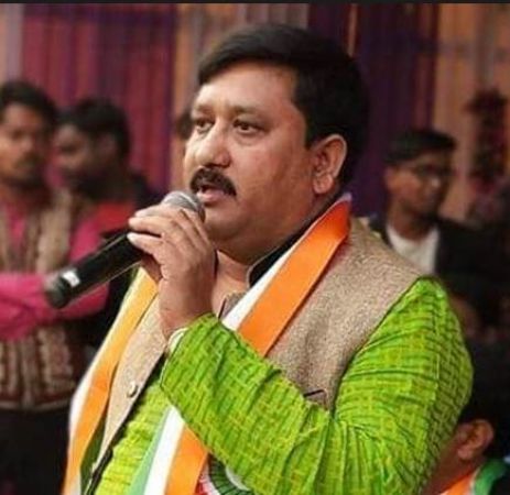 सरस्वती पूजन के बाद टीएमसी विधायक की गोली मारकर हत्या