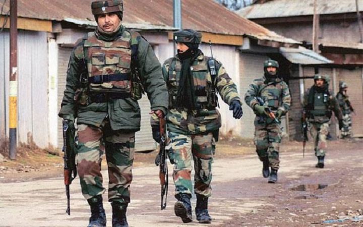 पुलवामा हमला: कश्मीर के जंगलों में छिपा है मुख्य आरोपी गाज़ी, सेना ने ट्रेस की लोकेशन
