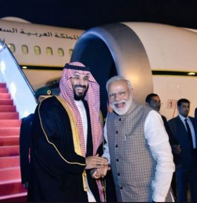 दो दिवसीय भारत यात्रा पर पहुंचे सऊदी प्रिंस, पीएम मोदी ने किया स्वागत