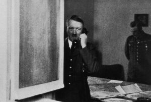 2 लाख 43 हजार डाॅलर में नीलाम हुआ हिटलर का फोन