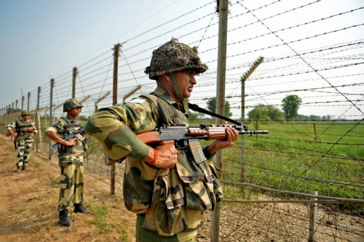 सीमा क्षेत्र में आतंकियों की घुसपैठ को BSF ने किया नाकाम