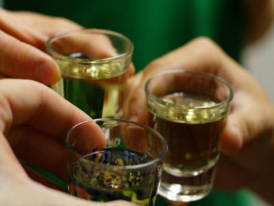 असम : जहरीली शराब पीने से अब तक 60 से ज्यादा लोगों की मौत, सरकार ने दिए जाँच के आदेश
