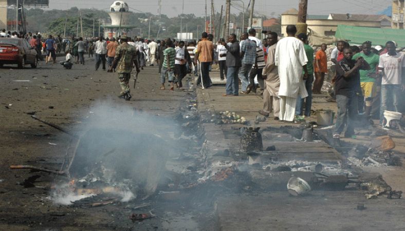 नाइजीरिया में मस्जिद में भीषण आत्मघाती हमला
