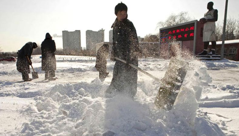 चीन: बर्फीले तूफान से 10 लाख से अधिक लोग प्रभावित