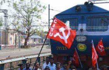 केरल में हड़ताल के चलते रोकी गई ट्रेनें, परिवहन के सारे साधन रहे सड़कों से नदारद