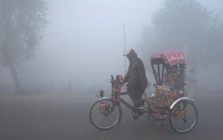 उत्तर भारत में आज भी हुई सर्द और धुंधभरी सुबह