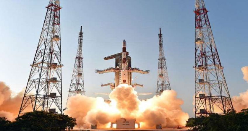 इसरो ने  उपग्रह प्रक्षेपण का शतक लगाकर  रचा इतिहास