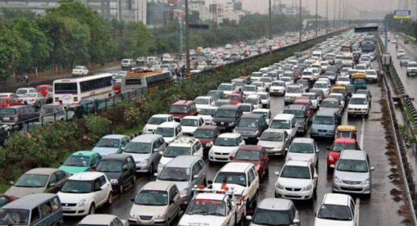 दिल्ली की जनता को जल्द मिलेगा भारी ट्रैफिक से छुटकारा