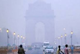 दिल्ली की हवा में हुआ मामूली सुधार, 'अत्यंत गंभीर' से 'ख़राब' की श्रेणी में पहुंची