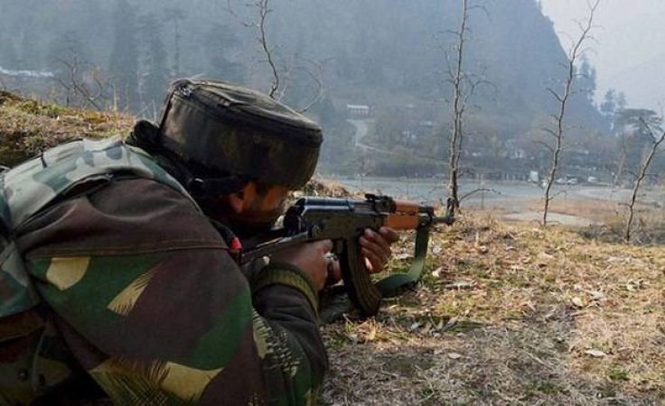 जम्मू कश्मीर: बॉर्डर पर पाकिस्तान ने फिर तोड़ा संघर्षविराम, गोलीबारी में एक नागरिक की मौत