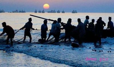 17 भारतीय मछुआरों को पाकिस्तान सेना ने लिया हिरासत में