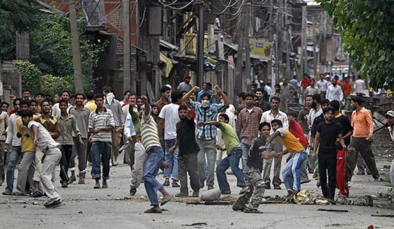 मुजफ्फऱनगर दंगा: खुद को बेगुनाह साबित करने के लिए मुकदमें वापस लेने की तैयारी