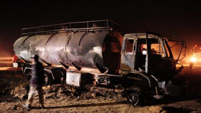 बलूचिस्तान : तेल से भरे ट्रक और यात्री बस के बीच जोरदार भिंड़त, 30 की मौत