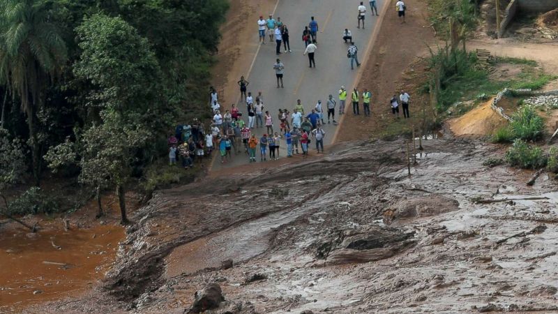 ब्राजील : खदान के पास बांध के ढह जाने से मची तबाही, 50 की मौत सैकड़ों लापता