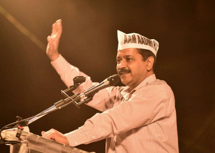 नोट से वोट की बात पर केजरीवाल के खिलाफ FIR  दर्ज करने के आदेश