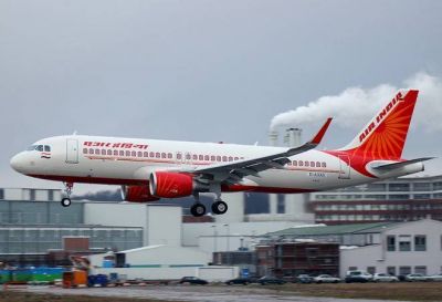 एयर इंडिया को बेचने की कोशिश में सरकार, पर कर्ज के कारण नहीं मिल रहा खरीदार