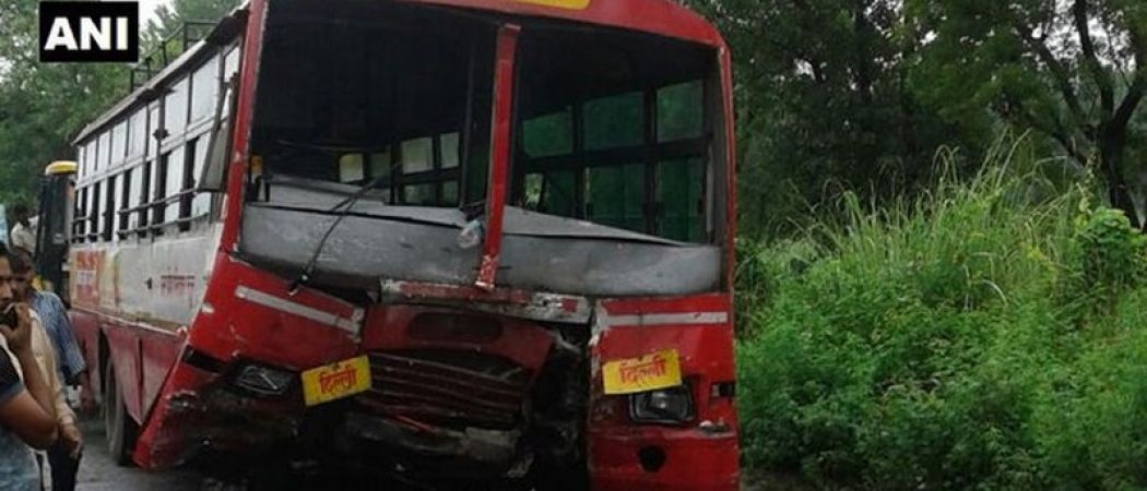 बिजनौर में कार- बस भिड़ंत में 9 लोगों की मौत