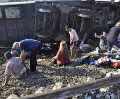 ट्रेन हादसे में 24 लोगों की मौत, 100 अन्य घायल