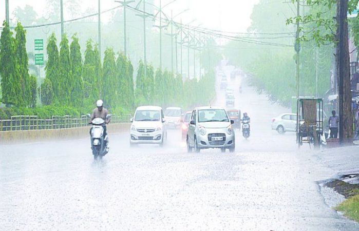 रायपुर में अगले 24 घंटे में जोरदार बारिश की संभावना