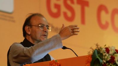 GST को लेकर बैकफुट पर सरकार