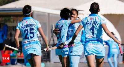 India women's hockey team beat Ireland 1-0, hopes alive