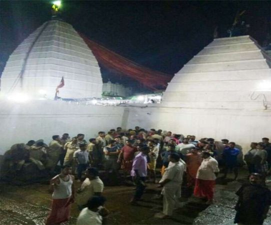 देवघर के बैद्यनाथ मंदिर में बम की अफवाह से मची अफरा तफरी