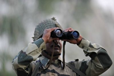 रात 10 बजे से गोलिया बरसा रहा पाक, भारतीय सेना ने दिया मुंहतोड़ जवाब