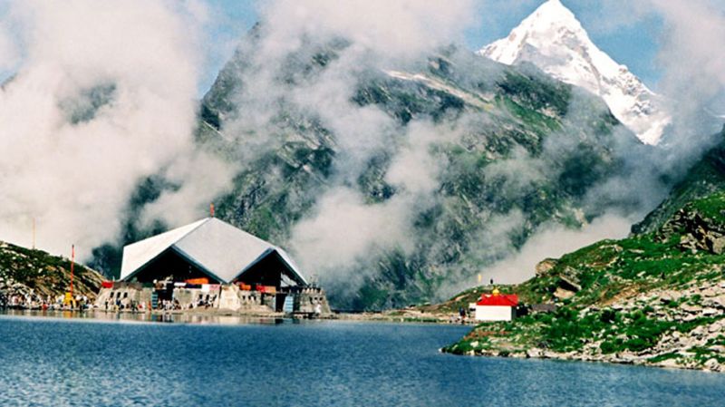 The doors of the famous shrine of Hemkund Sahib opened, thousands devotees visited
