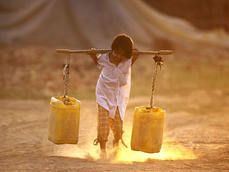 Madhya Pradesh's deep water crisis, people forced to drink contaminated water of mines