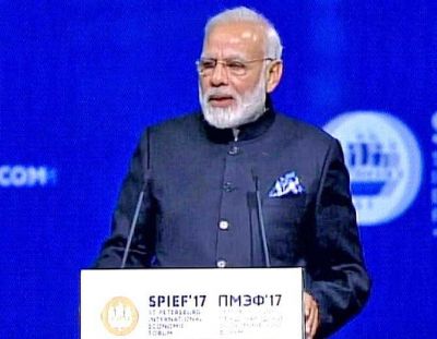 PM मोदी ने रूस में किया सम्बोधित, भारत को बताया तेजी से बढ़ने वाली अर्थव्यवस्था