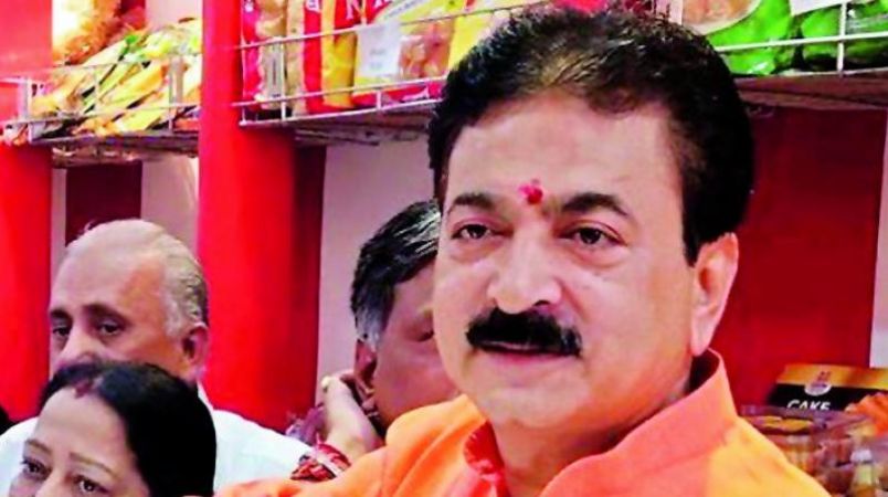 BJP sends 'show cause notices ' to MLA who harrassed the woman