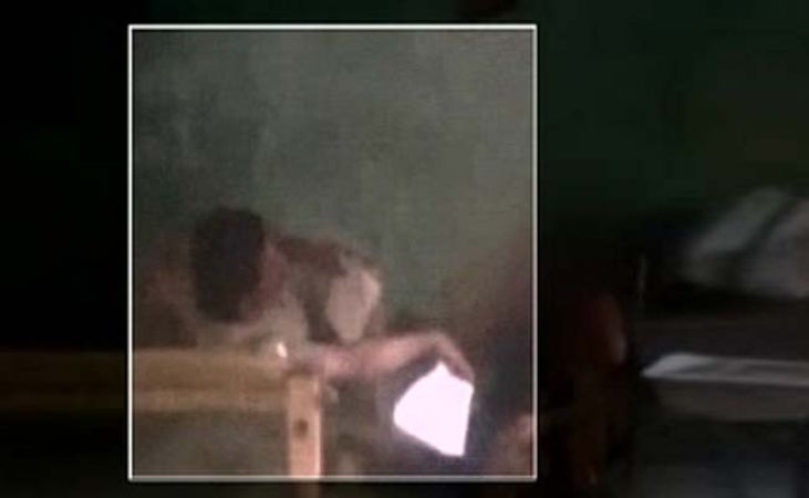 यूपी पुलिस कांस्टेबल का नाबालिग लड़कियों से छेड़छाड़ का वीडियो आया सामने, आरोपी गिरफ्तार