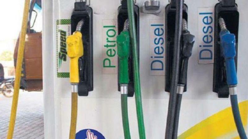 बड़ी खबर : 78 रु लीटर से कम में बिक रहा है पेट्रोल-डीजल